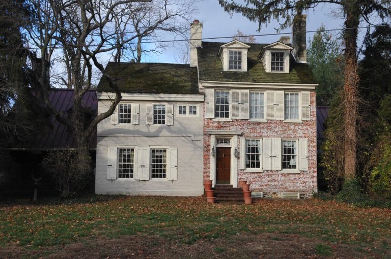 Hinchman-Lippincott House, Haddon Heights, NJ Source: https://commons.wikimedia.org/wiki/User:KLOTZ