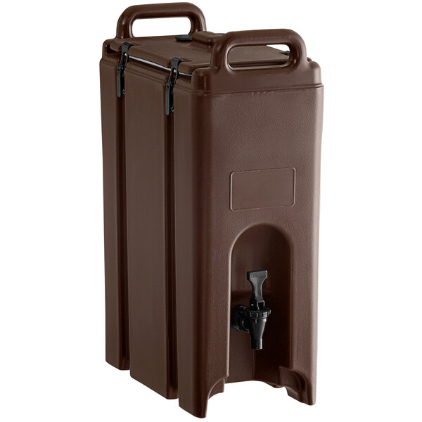 https://www.cooperpartyrentals.com/wp-content/uploads/2023/04/4point7gallonbrowncambro.jpg